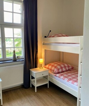 Ferienwohnung Dachsbau, 1-7 Personen (75 m²)-Schlafzimmer mit Stockbett