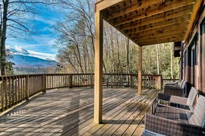 Take a seat and relax in the tranquility of this gorgeous patio.