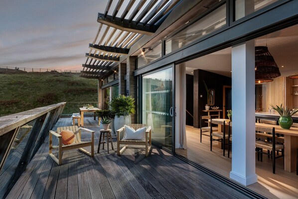 Winnow, The Village, Watergate bay, Cornwall, self catering with Beach Retreats.