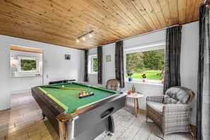 Spielezimmer