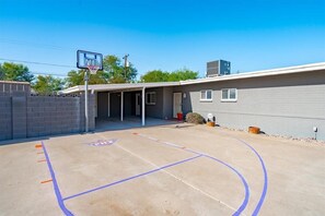 Sport court