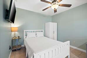 Studio with Full Bed