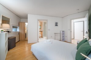 Bedroom with ensuite