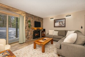 SWP Silverado I B101 living room
