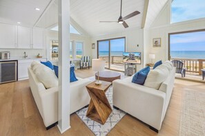 Surf or Sound Realty - 1214 - Dream Gables - Great Room -2