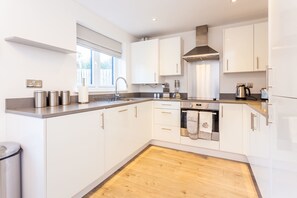 Whinney Hill, Durham - Host & Stay