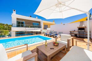 Beautiful villa with private pool and terrace