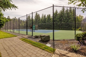 Private complex tennis court