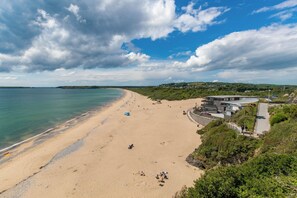 Seaside Apartment, Close to Town Centre