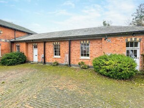 Exterior | Tibberton Court - Tibberton Court Apartment 2 - Tiberton Court, Tiberton
