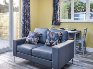 Open plan living space | Peacock Lodge, Thurlton