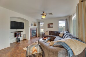 Living Room | Smart TV