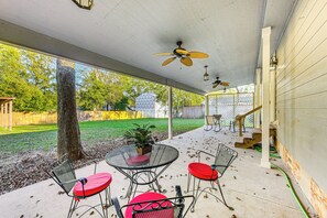 Covered Patio | Outdoor Dining Area