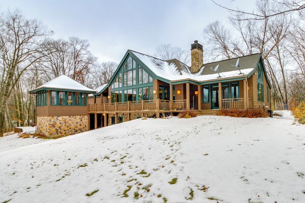 Jacobson Vacation Rental | 3BR | 3BA | Steps to Enter | 3,956 Sq Ft