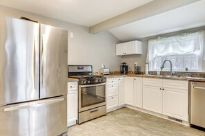 Kitchen | Central A/C & Heating | Keurig Coffee Maker