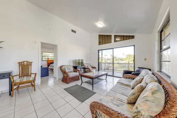 Key Largo Vacation Rental | 2BR | 2BA | 2,100 Sq Ft | Steps Required