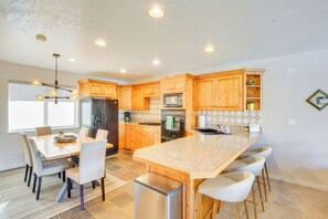 Kitchen | Drip Coffee Maker | Dishwasher | Cooking Basics | 2nd Floor