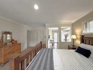 Bedroom 1 - 10