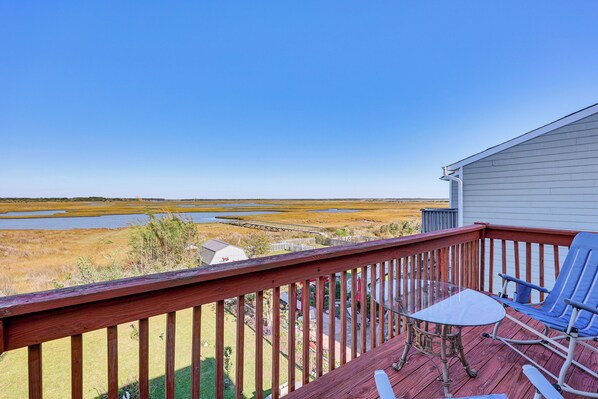 North Topsail Beach Vacation Rental | 2BR | 2BA | Steps to Access | 750 Sq Ft