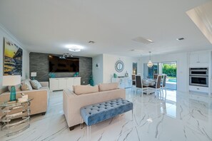 Living Area | Dining Area
