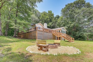 Exterior | Fire Pit