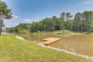 Private Dock | Kayaks Provided | Paddleboard Provided