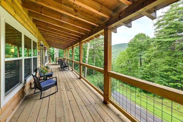 Large Front Deck