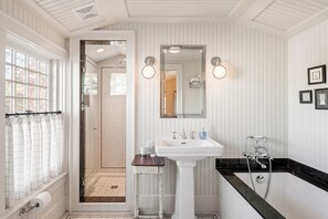 The finishes you expect from White Cottage