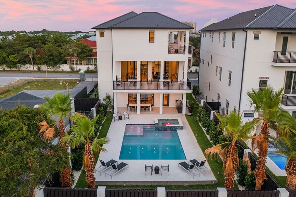 Scarlett's Beach Haven - Luxury Pet-Friendly Vacation Rental House with Private Pool, Spa Tub, Elevator, and Rooftop Deck with Ocean Views in Miramar Beach, Florida - Five Star Properties Destin/30A