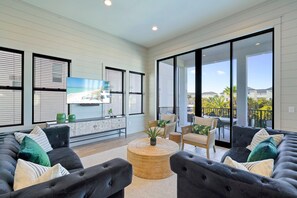 Scarlett's Beach Haven - Luxury Pet-Friendly Vacation Rental House with Private Pool, Spa Tub, Elevator, and Rooftop Deck with Ocean Views in Miramar Beach, Florida - Five Star Properties Destin/30A