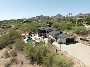 Welcome to Sand&Sky!Prepare to be captivated by this majestic property, where stunning mountain views surround you at every turn. Embrace the beauty of the desert and experience all it has to offer in this serene and luxurious retreat.