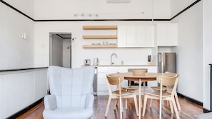 Cosy and inviting lounge with contemporary furnishings.