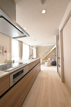 Famille building kitchen