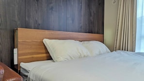 Guest room (Comfort Queen, non-smoking)