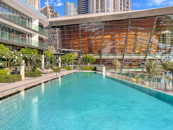 Infinity-Pool