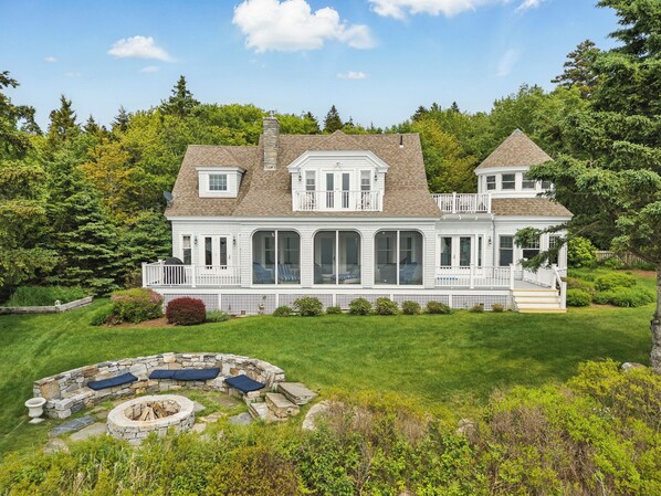 Miradon Ocean Estate