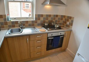 Cook up a storm in this fully equipped kitchen – perfect for home-cooked meals