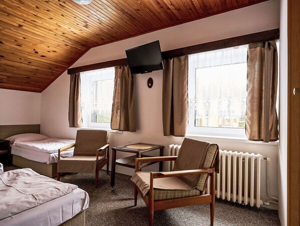 Wall, Wood, Bed, Bedroom, Furniture, Interior Design, Bed Frame, Bed Sheet, Room, Bedding