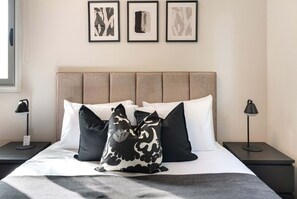Cozy bedroom!