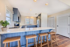 Phevens - Kitchen-1