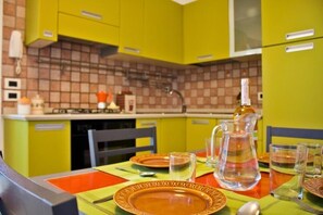 Zona Cucina e 2 lettini