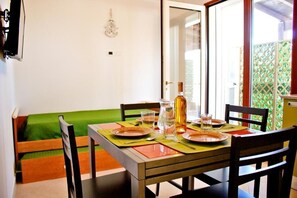 Zona Cucina e 2 lettini