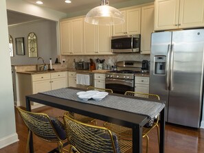Fully equipped kitchen