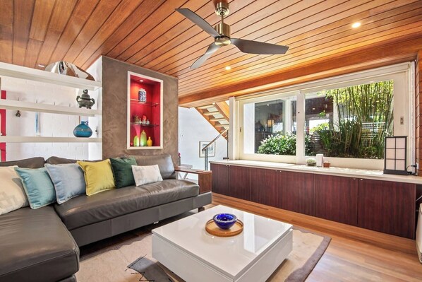 Spacious yet cosy, with premium finishes and a stunning view of the Japanese garden.