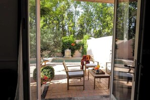 Sunbed, Outdoor furniture, Swimming pool, Terrace