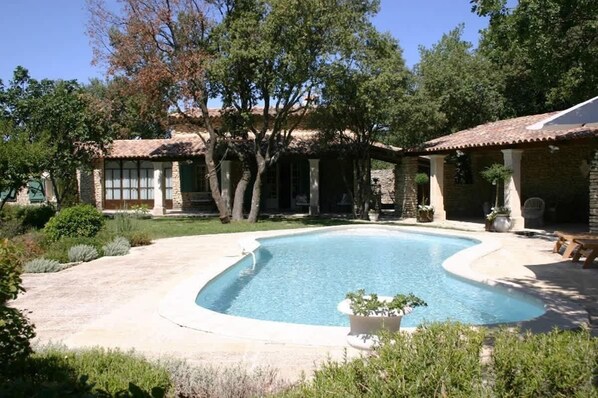 Swimming pool, Terrace