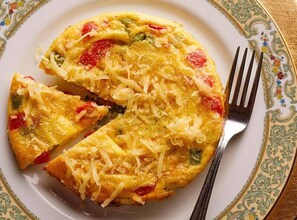 Red and green roasted pepper frittata.