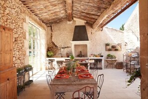 Terrace, BBQ / Grill