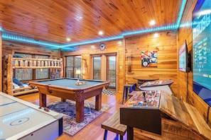 4th bedroom and gameroom