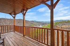 1 of 2 decks with Mountain Views